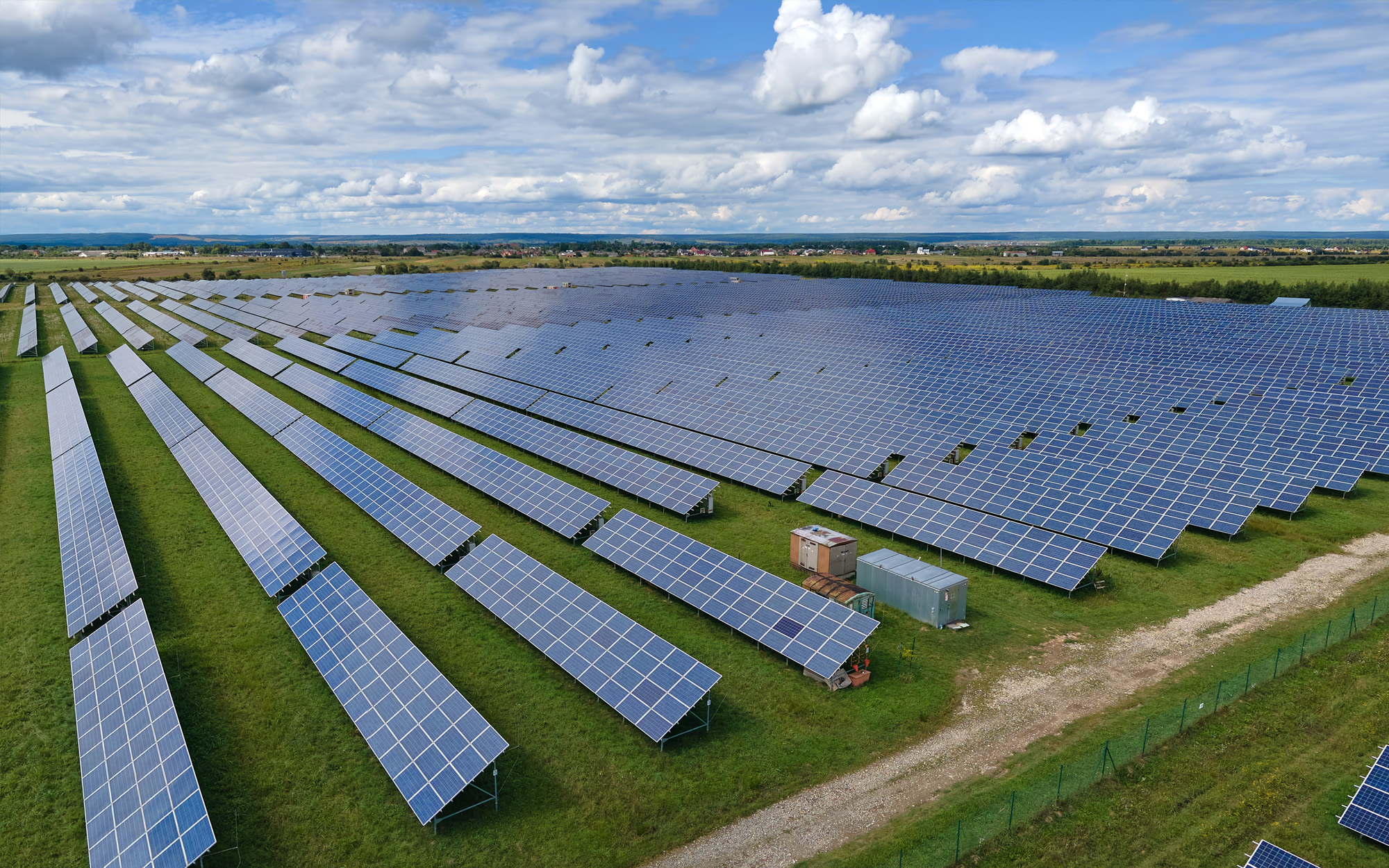 The Top Five Benefits of Ground Mount Solar Systems for Businesses